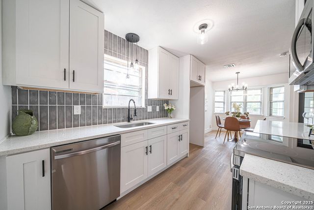 7817 Hollow Oak, Live Oak, TX 78233