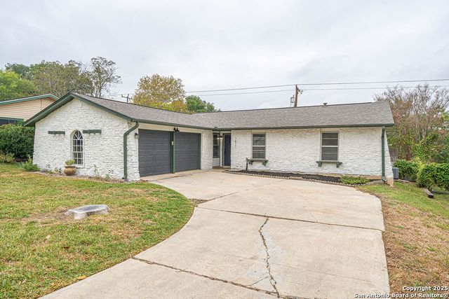 7817 Hollow Oak, Live Oak, TX 78233