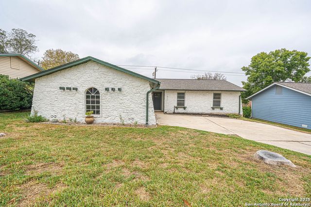 7817 Hollow Oak, Live Oak, TX 78233