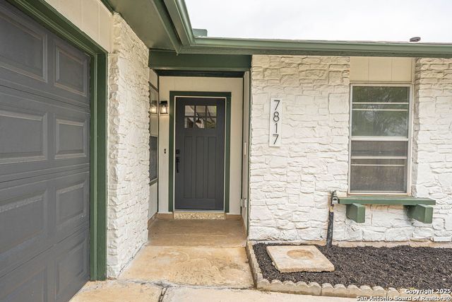 7817 Hollow Oak, Live Oak, TX 78233