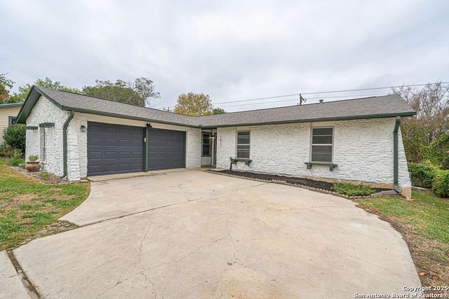 7817 Hollow Oak, Live Oak, TX 78233