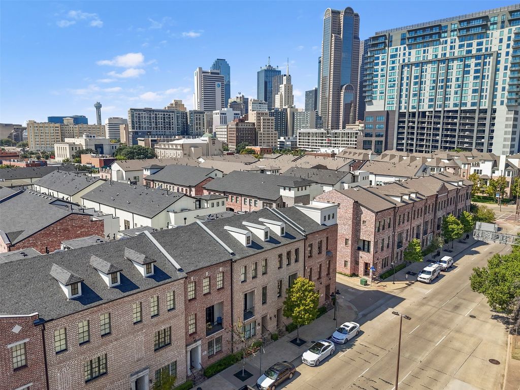 643 S Cesar Chavez Boulevard, Dallas, TX 75201