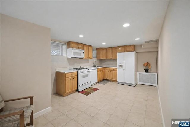 398 Central Avenue, Hawthorne, NJ 07506