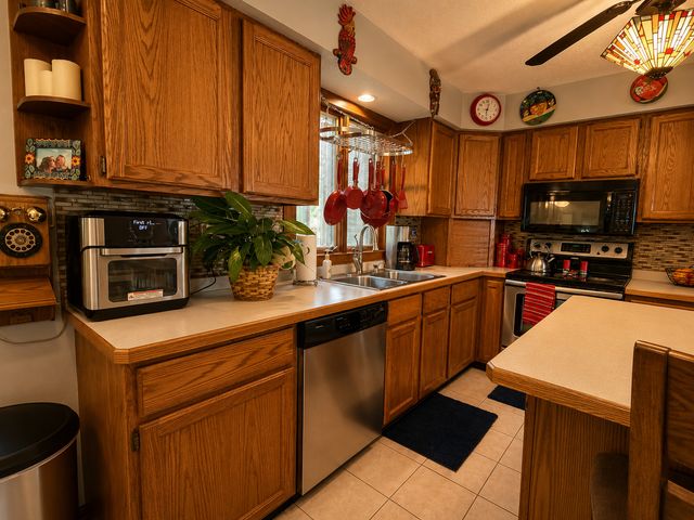 3505 Bently Drive, Rockford, IL 61101