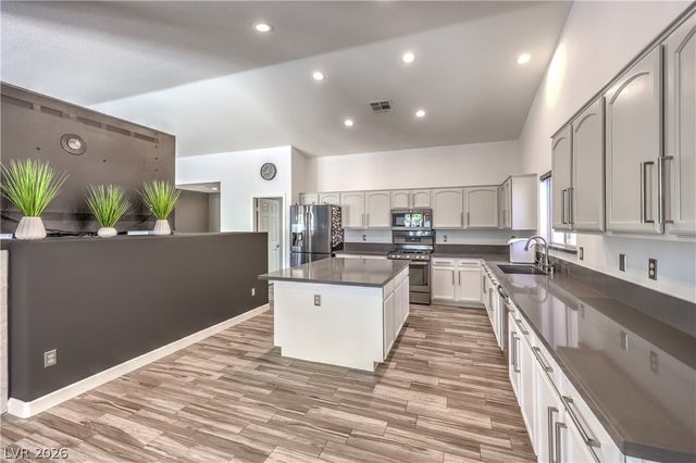 8900 Big Plantation Avenue, Las Vegas, NV 89143