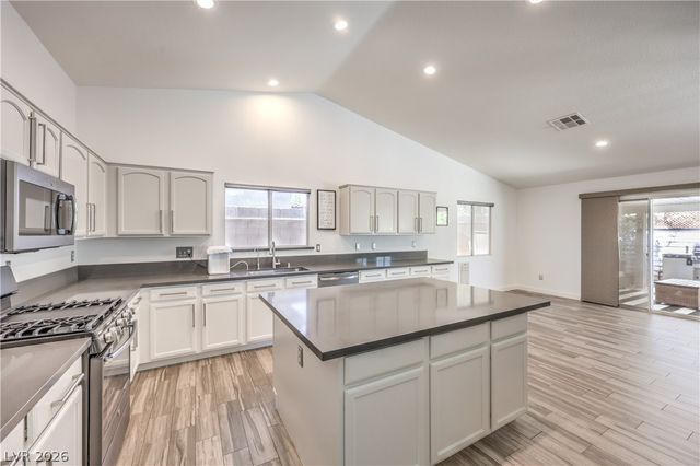 8900 Big Plantation Avenue, Las Vegas, NV 89143