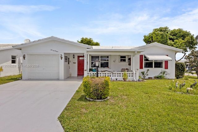 124 SW 10th St, Boynton Beach, FL 33426