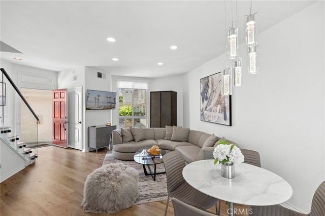 2101 E 15th 9, Newport Beach, CA 92663