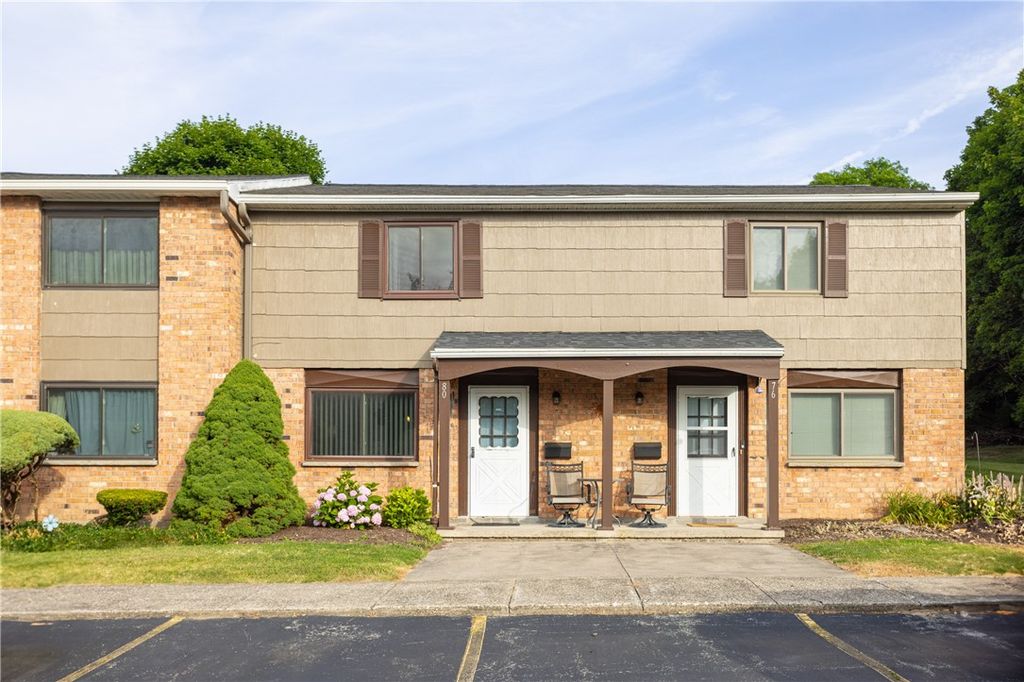 80 Autumn Chapel Way, Chili, NY 14624