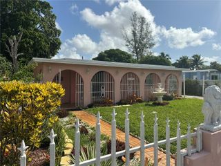 455 NW 133rd Street, North Miami, FL 33168