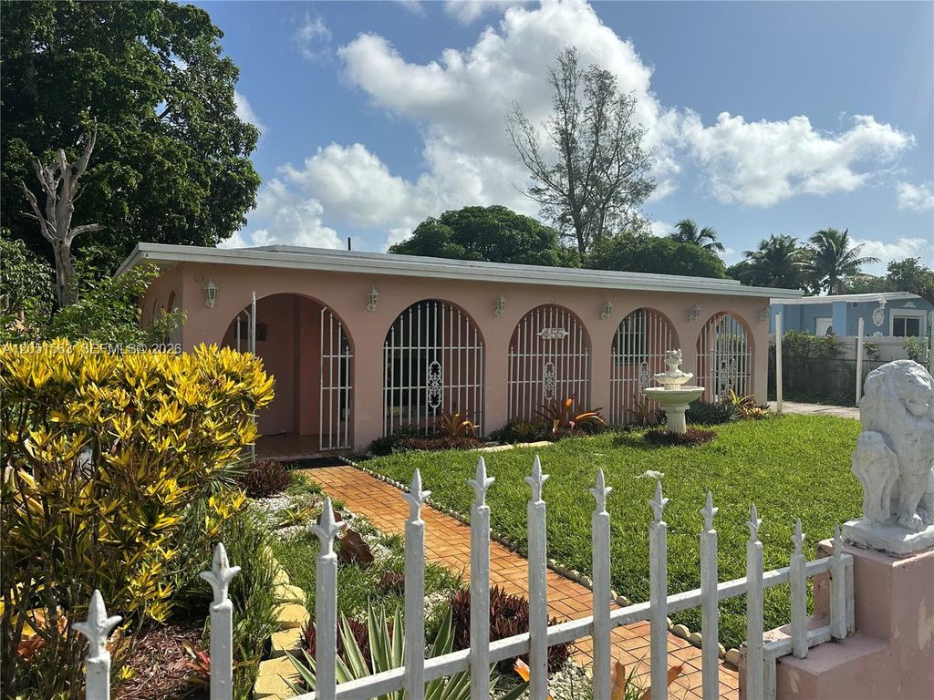 455 NW 133rd Street, North Miami, FL 33168