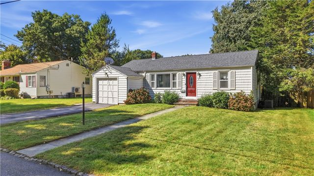 11 Rockhill Drive, Cranston, RI 02920