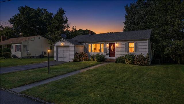 11 Rockhill Drive, Cranston, RI 02920