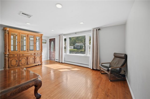 11 Rockhill Drive, Cranston, RI 02920