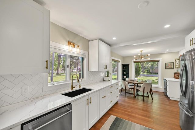 3415 Fiebrantz DRIVE, Brookfield, WI 53005