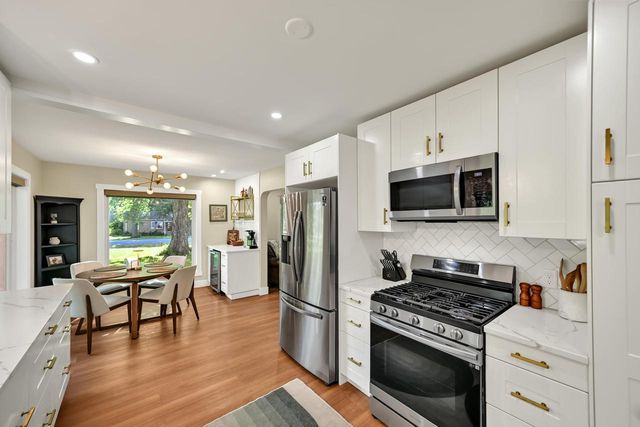 3415 Fiebrantz DRIVE, Brookfield, WI 53005