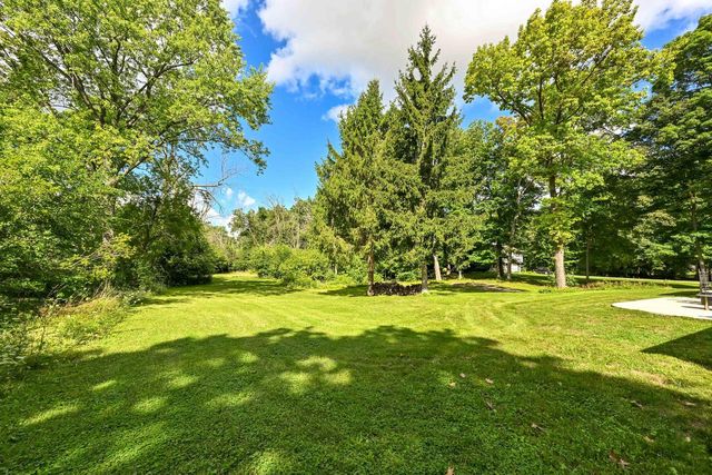 3415 Fiebrantz DRIVE, Brookfield, WI 53005