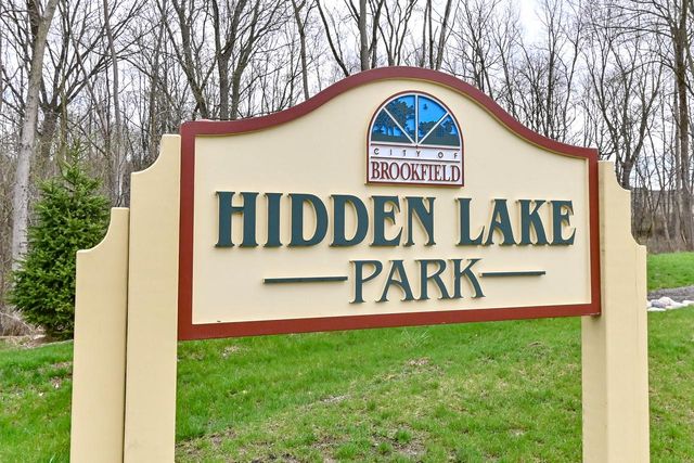 3415 Fiebrantz DRIVE, Brookfield, WI 53005