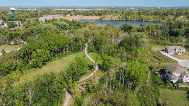 3415 Fiebrantz DRIVE, Brookfield, WI 53005