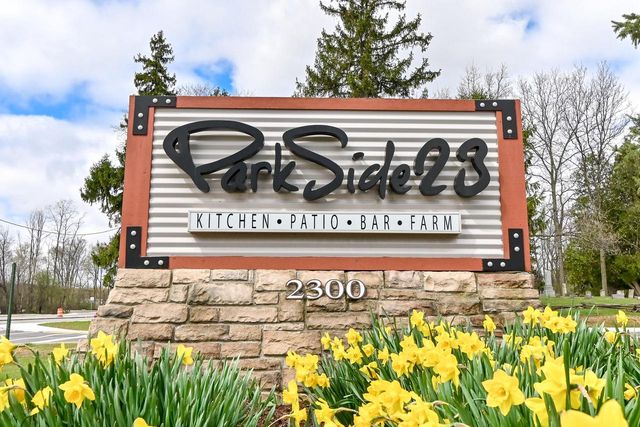 3415 Fiebrantz DRIVE, Brookfield, WI 53005