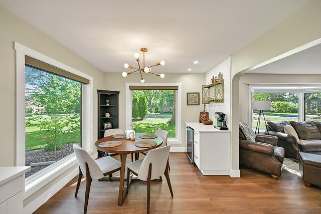 3415 Fiebrantz DRIVE, Brookfield, WI 53005