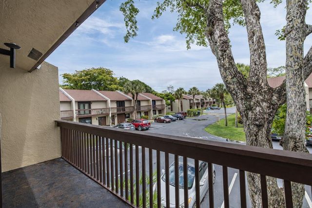 837 NW 47th Street, Deerfield Beach, FL 33064