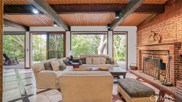 6377 Via Escondido, Malibu, CA 90265