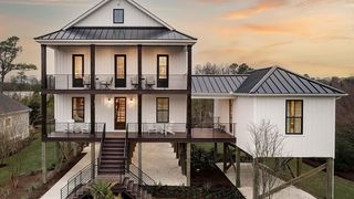 66 Cooper Street, Charleston, SC 29403