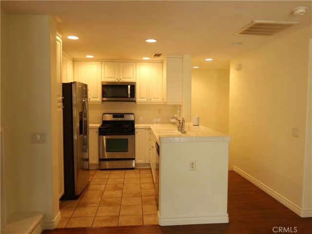 28382 Mirabelle, Saugus, CA 91350