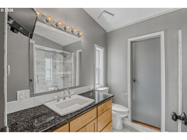 1949 Se PALMQUIST Rd 5, Gresham, OR 97080
