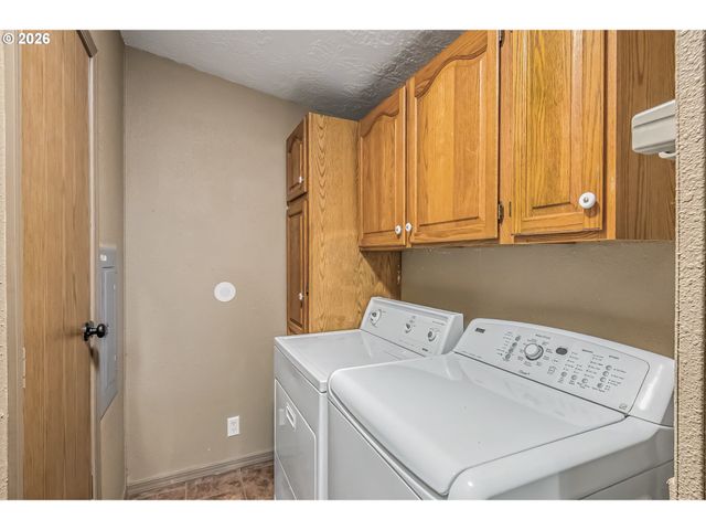 1949 Se PALMQUIST Rd 5, Gresham, OR 97080