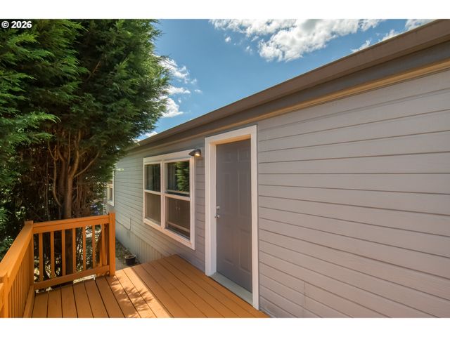 1949 Se PALMQUIST Rd 5, Gresham, OR 97080