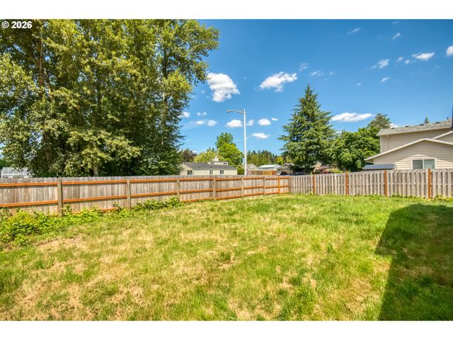 1949 Se PALMQUIST Rd 5, Gresham, OR 97080
