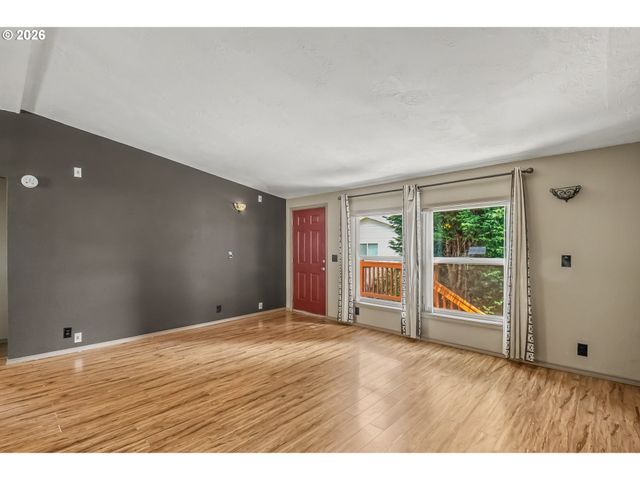 1949 Se PALMQUIST Rd 5, Gresham, OR 97080