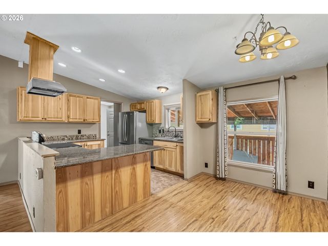 1949 Se PALMQUIST Rd 5, Gresham, OR 97080