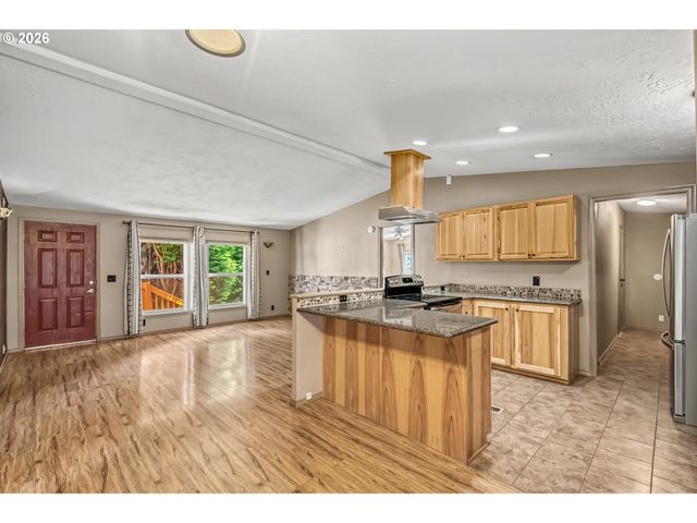 1949 Se PALMQUIST Rd 5, Gresham, OR 97080