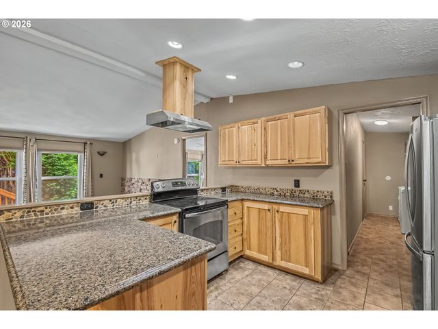 1949 Se PALMQUIST Rd 5, Gresham, OR 97080