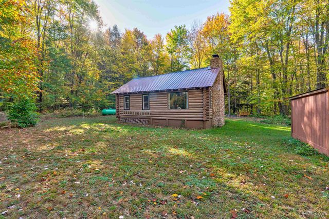 1130 N Old Plank Road, Wetmore, MI 49895