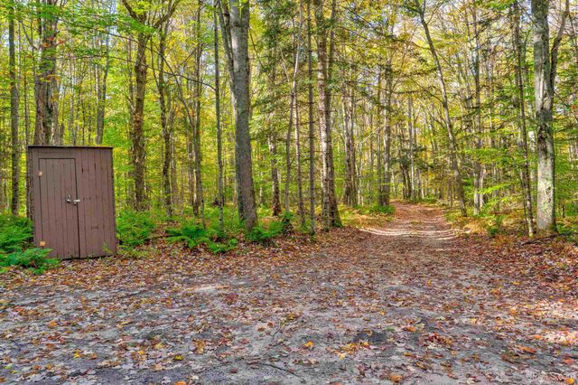 1130 N Old Plank Road, Wetmore, MI 49895