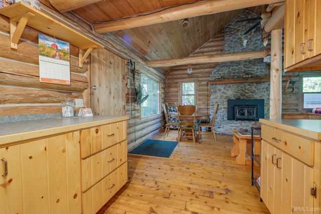 1130 N Old Plank Road, Wetmore, MI 49895