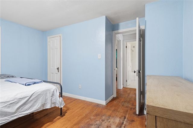93 Adams Dr, Upper St Clair, PA 15241