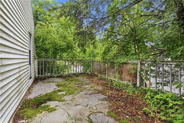 93 Adams Dr, Upper St Clair, PA 15241