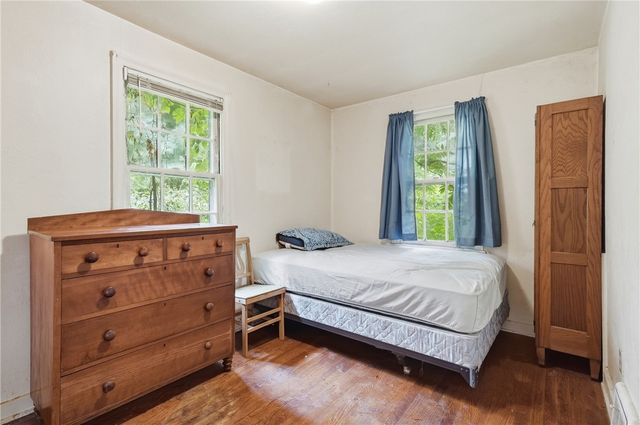 93 Adams Dr, Upper St Clair, PA 15241