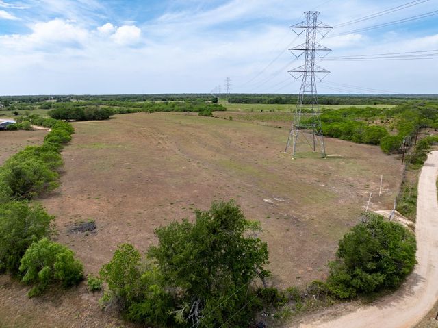 TBD FM 672, Dale, TX 78616