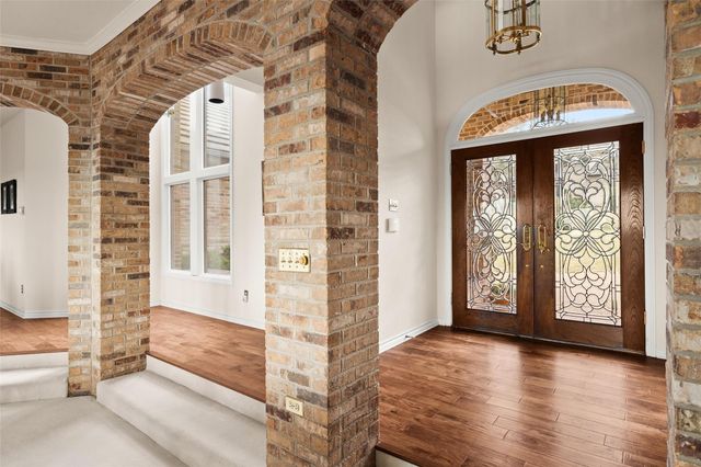 5315 Valburn CIR, Austin, TX 78731