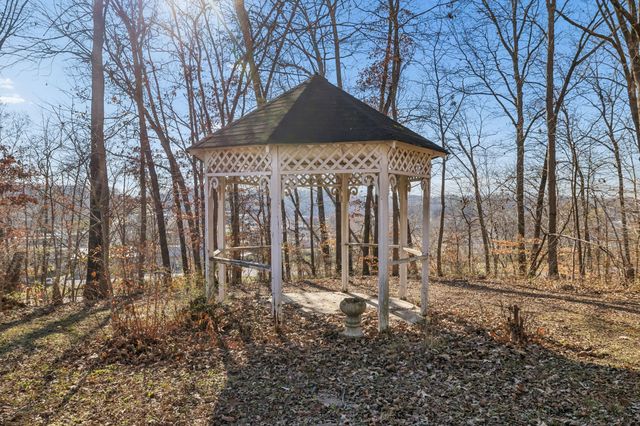 375 Highway 13, N, Waverly, TN 37185