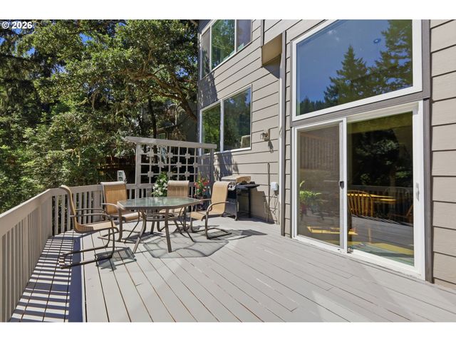 721 BROOKSIDE Dr, Eugene, OR 97405
