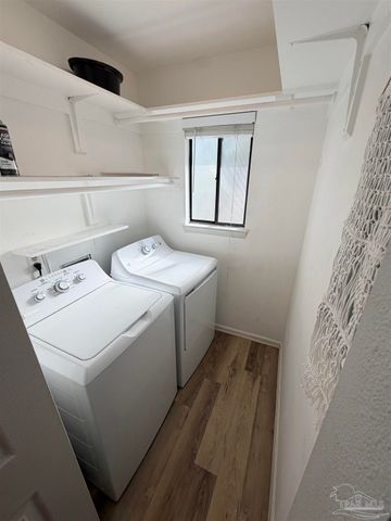 154 Bayou Dr, Destin, FL 32541