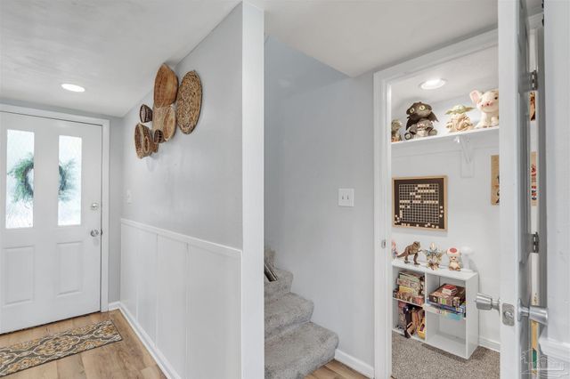 154 Bayou Dr, Destin, FL 32541