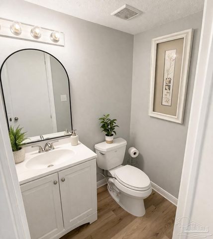 154 Bayou Dr, Destin, FL 32541